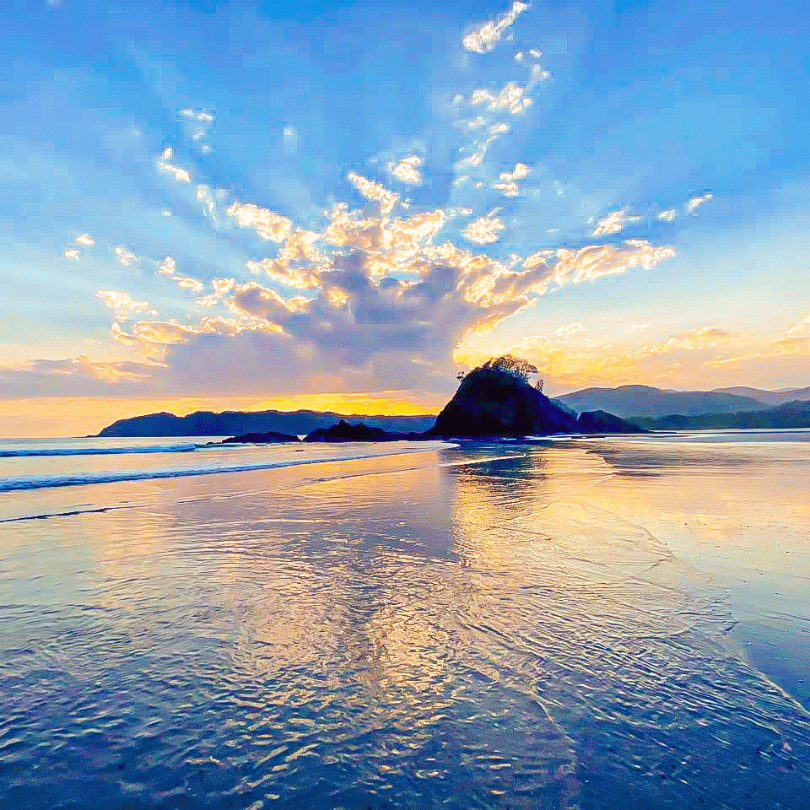 Galeri Pantai Maloba - Gambar 4